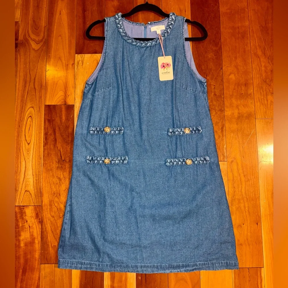 Entro Sleeveless Blue Denim Mini Dress with Decorative Gold Buttons - Picture 3 of 10